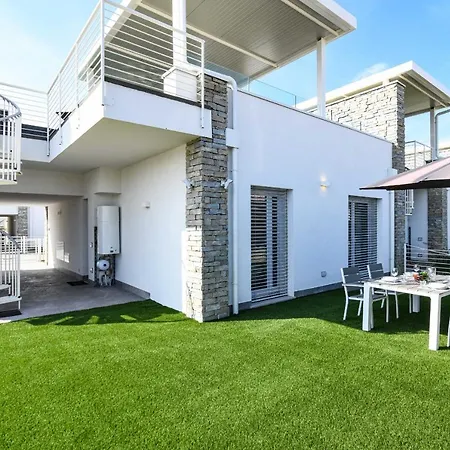 Dolci Luxury Homes Chalet